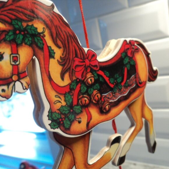 vintage Christmas wooden pull string ornament - Picture 2 of 3